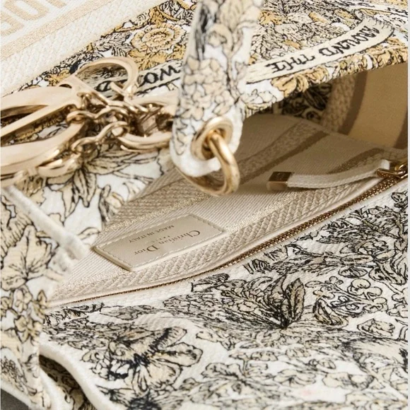 Christian Dior Cream & Gold Embroidered Lady Dior Tote - Picture 7 of 17